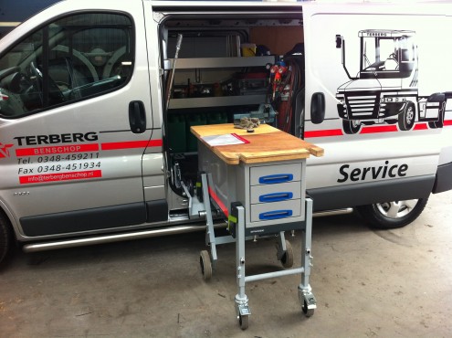 Transportsystem med arbejdsbord og Sortimo